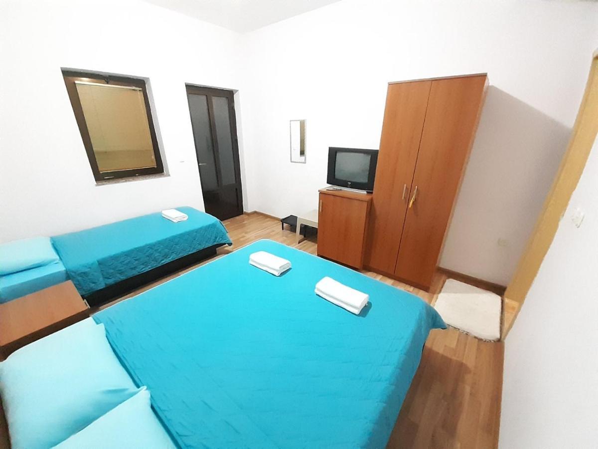Studio Apartments Oleg Охрид Екстериор снимка