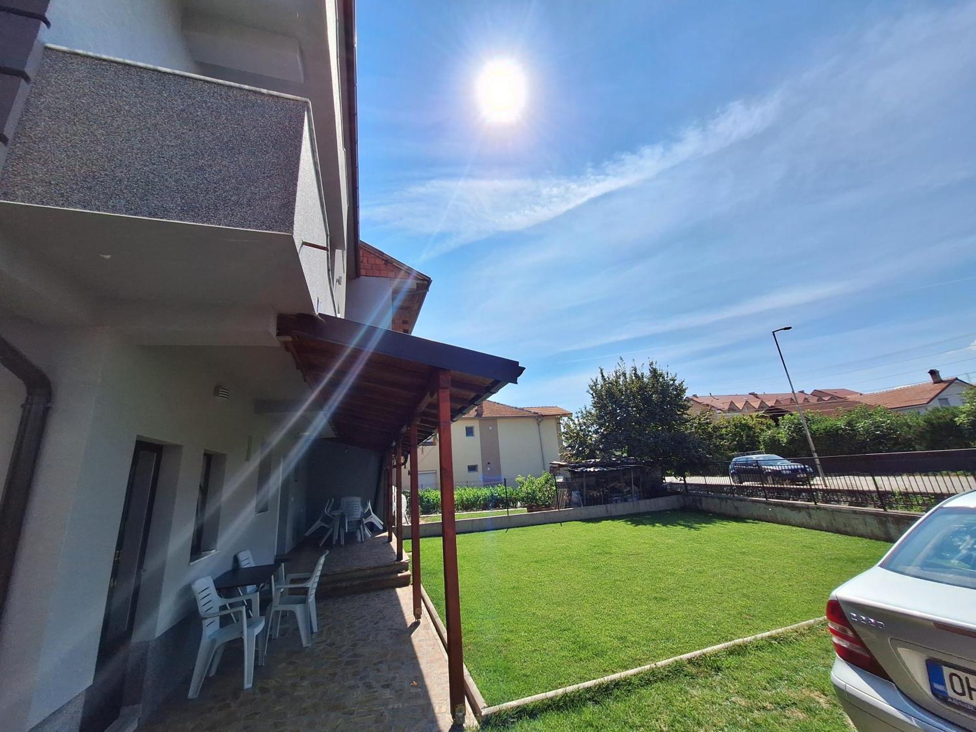 Studio Apartments Oleg Охрид Екстериор снимка