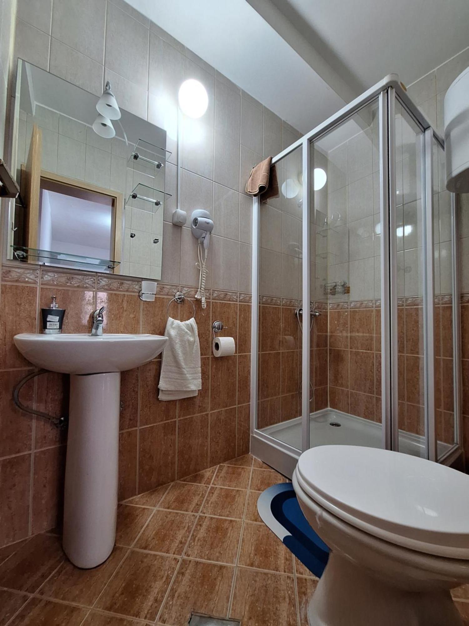 Studio Apartments Oleg Охрид Екстериор снимка