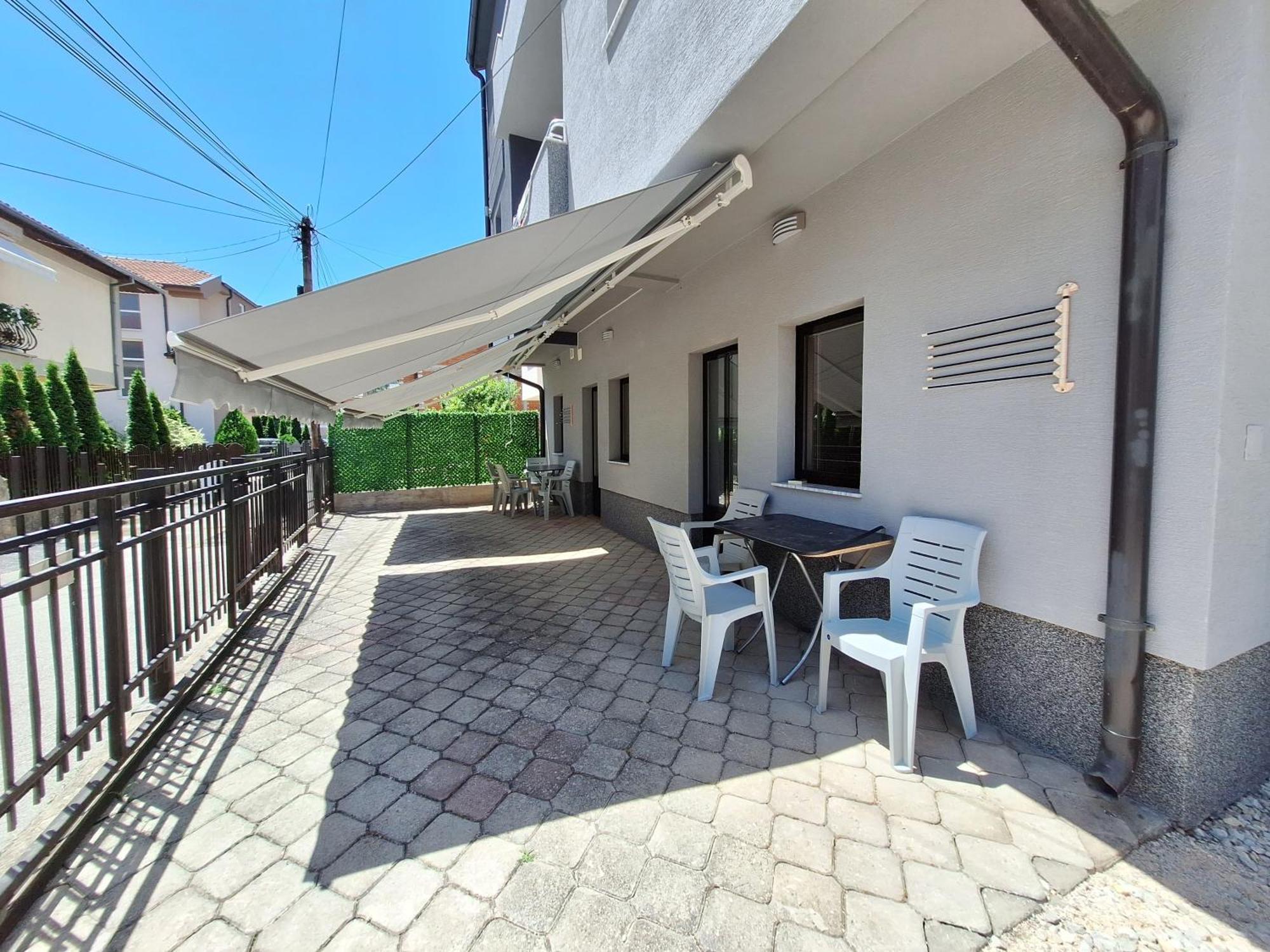 Studio Apartments Oleg Охрид Екстериор снимка