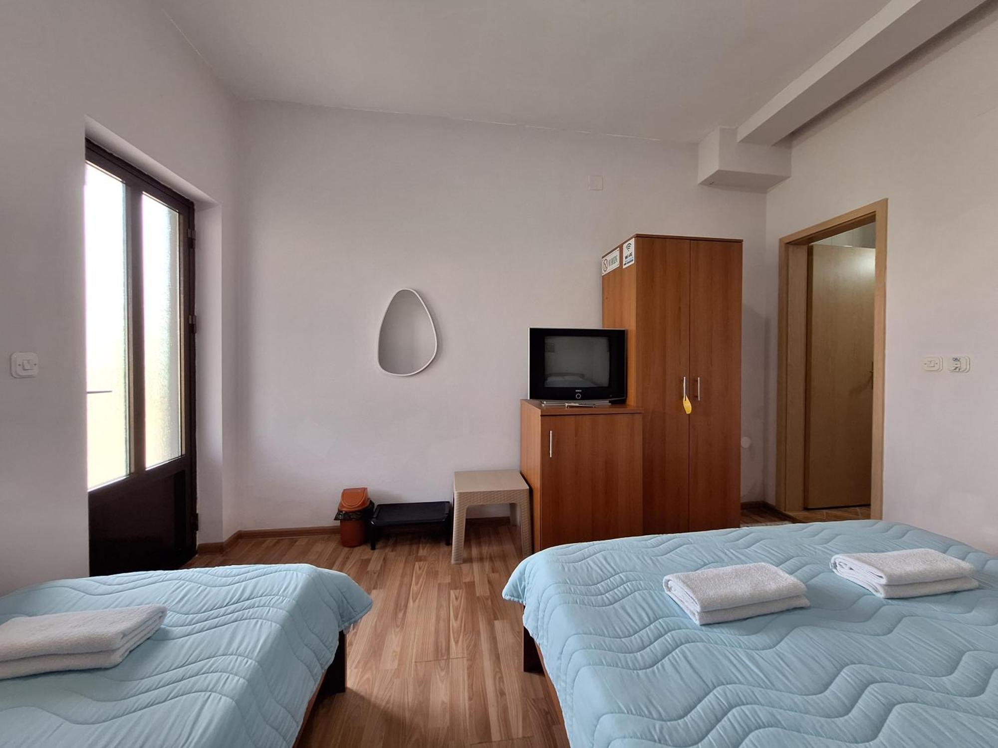 Studio Apartments Oleg Охрид Екстериор снимка