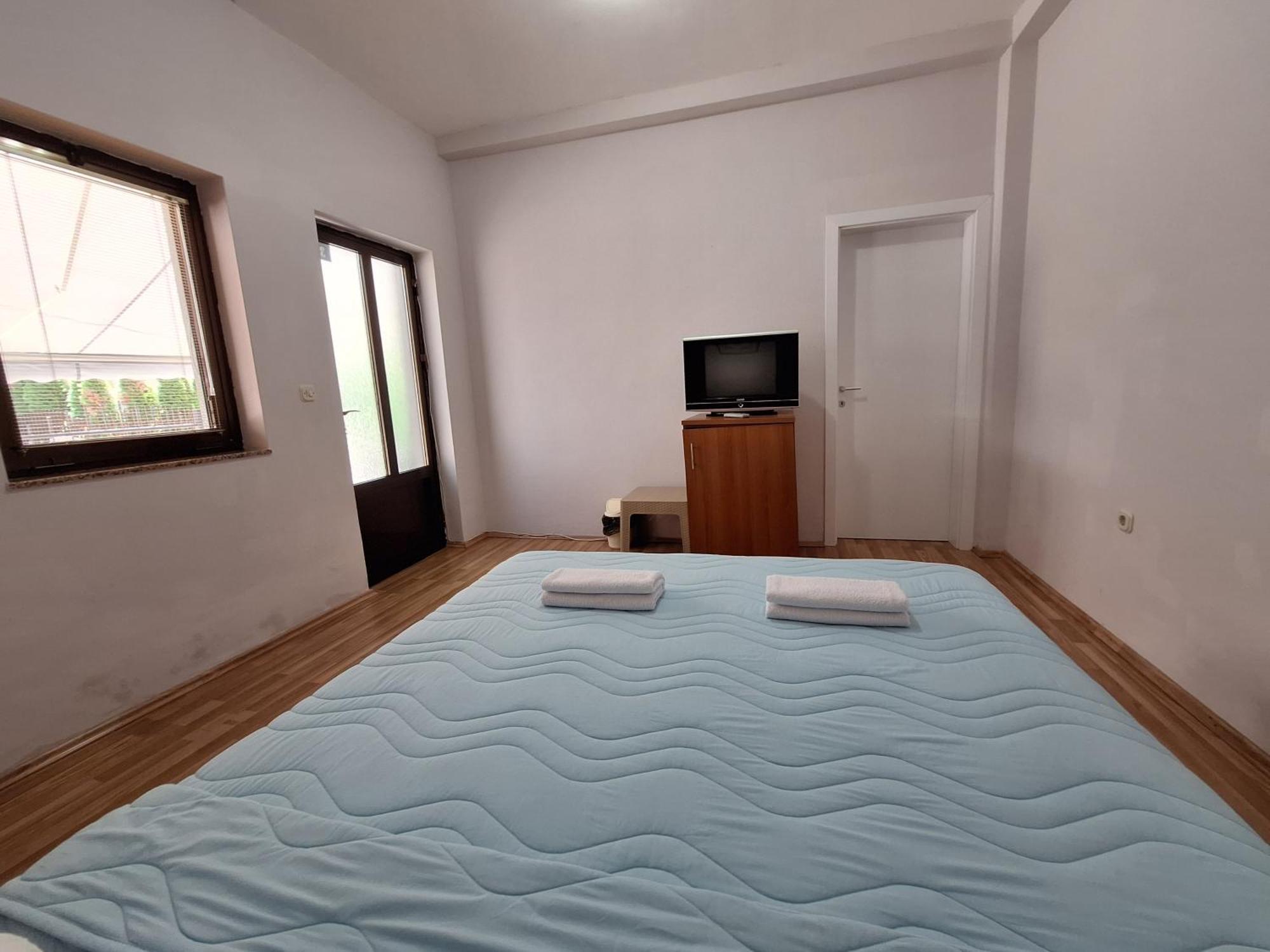 Studio Apartments Oleg Охрид Екстериор снимка