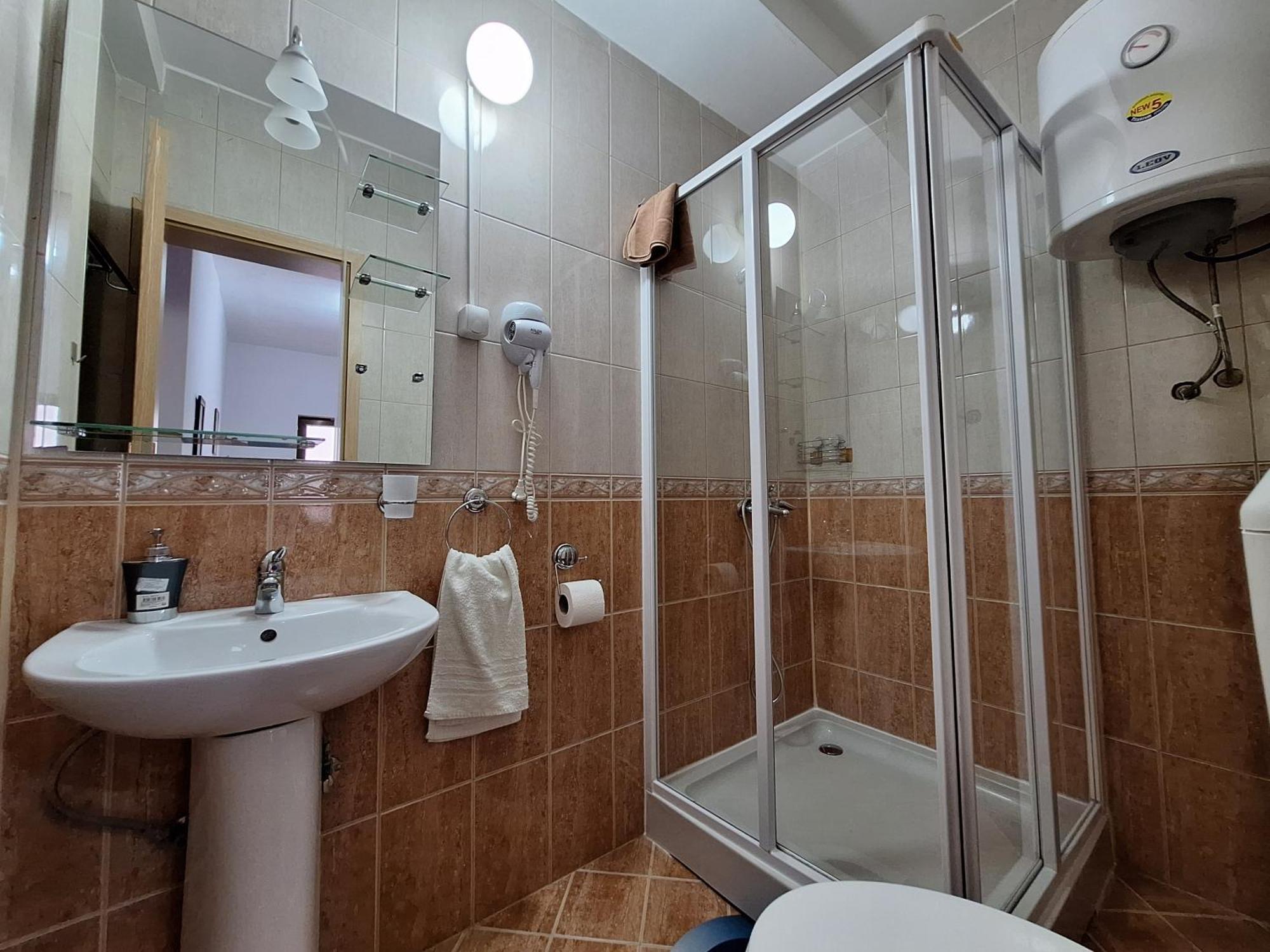 Studio Apartments Oleg Охрид Екстериор снимка