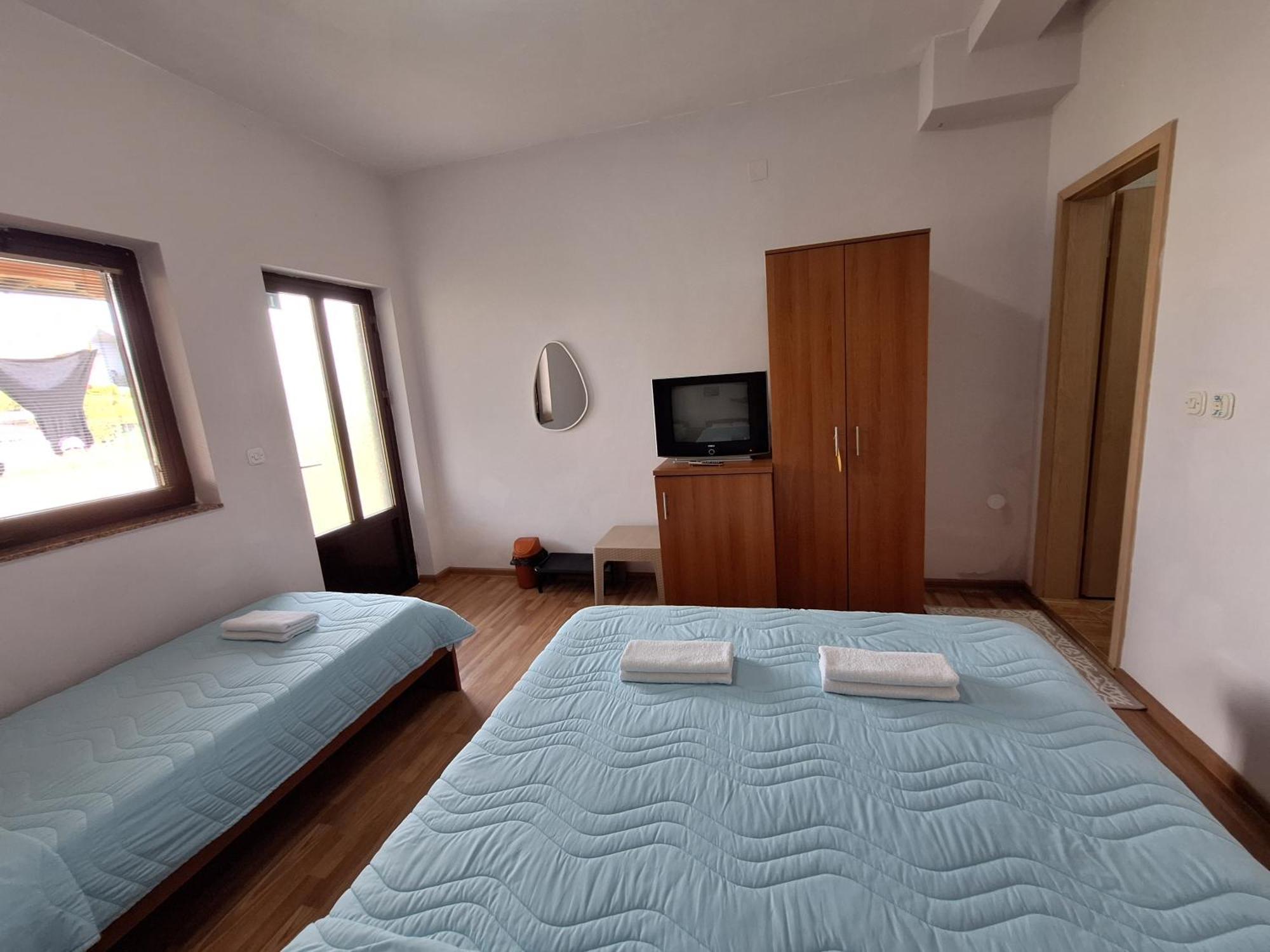 Studio Apartments Oleg Охрид Екстериор снимка