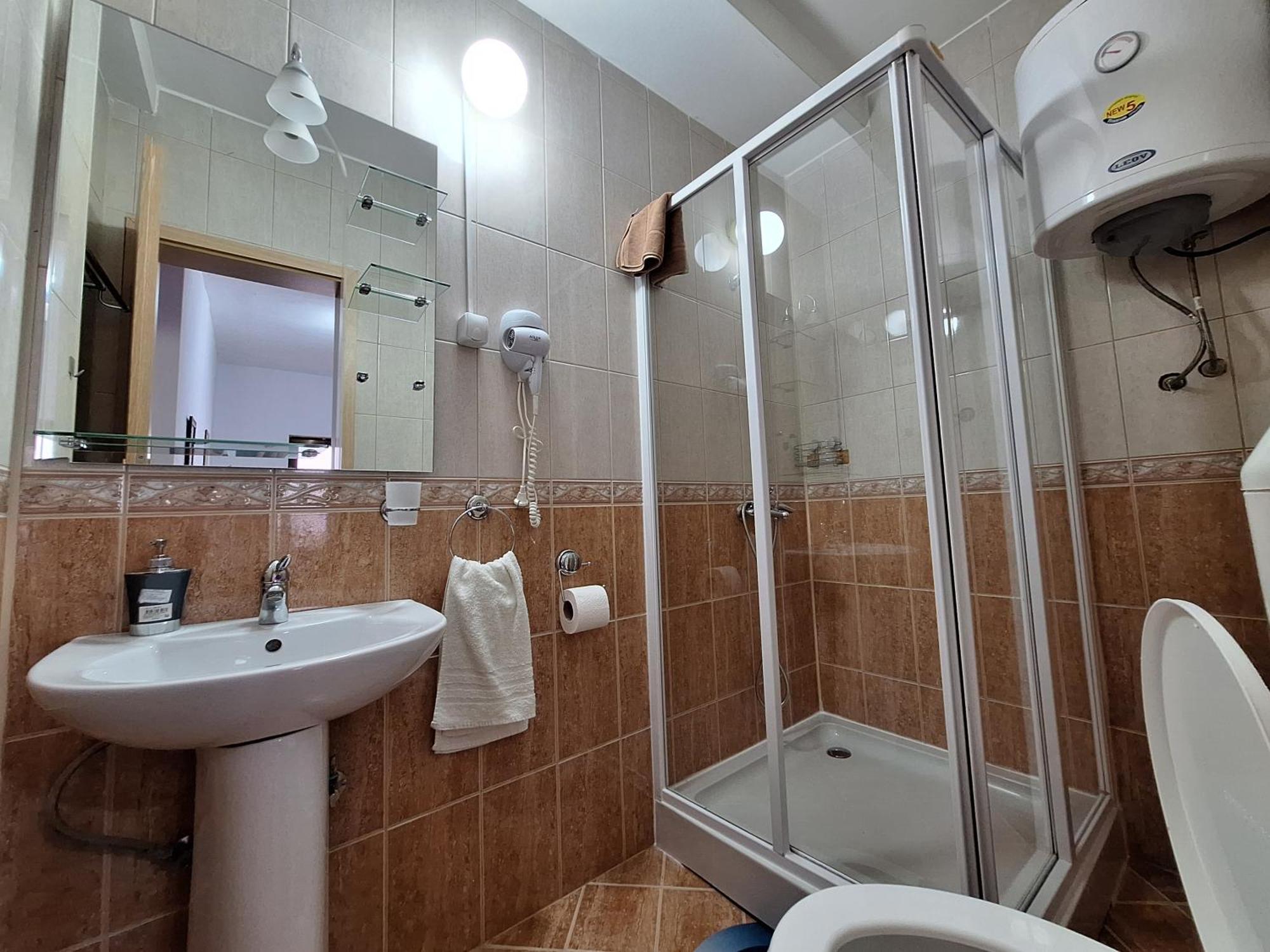 Studio Apartments Oleg Охрид Екстериор снимка
